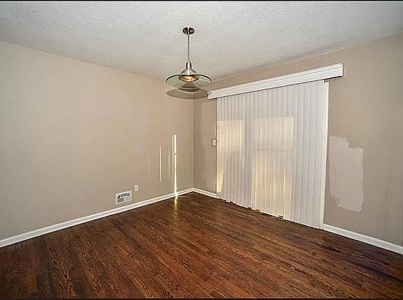 5th image of 511 E Leslie Dr