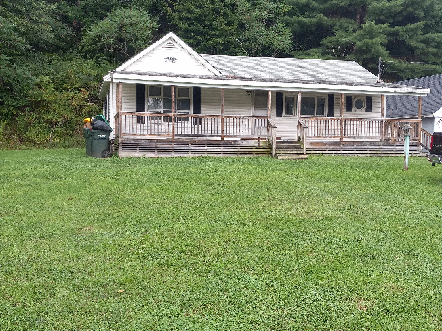 2 bed, 840 sqft, $1,200 — Photo 2