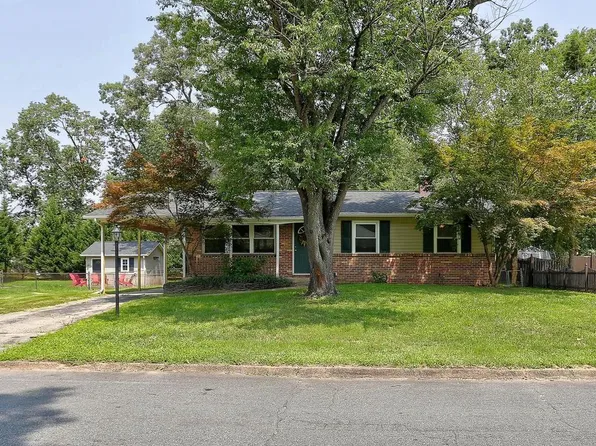 816 Danza Rd, Severn, MD 21144