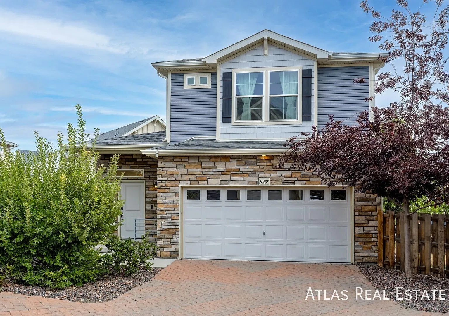 Bright & Inviting 2-Bedroom Home with Private Fenced Backyard and 2 Car Garage - Available Now — Photo 2