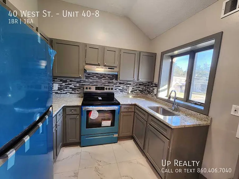 40 West St #40-8 — Photo 10