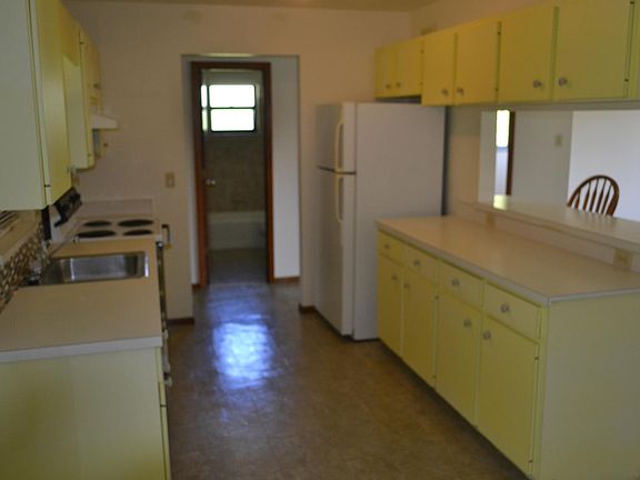 4th image of 9343 Poplar Ave