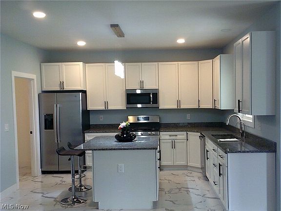 5th image of 12633 Ward Dr