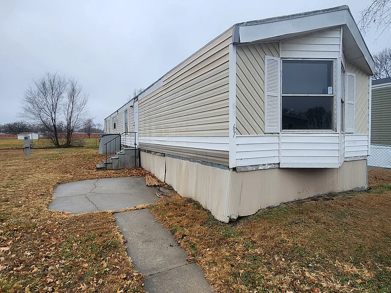 Meadowlark MHC LLC - Rent to Own — Photo 44