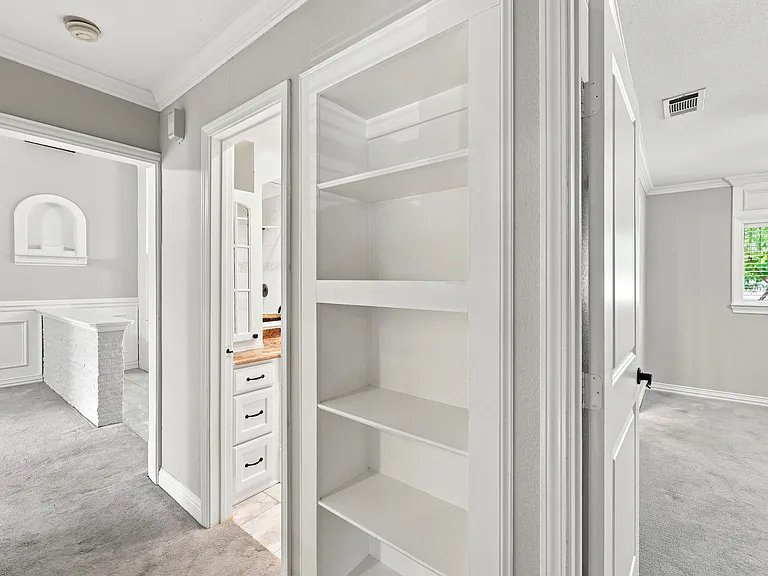 206 Ocean Dr — Photo 11