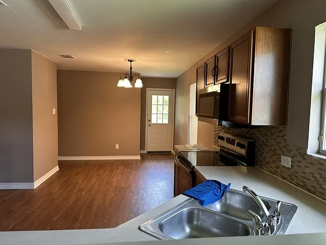 4021 Shawnee Trl — Photo 5