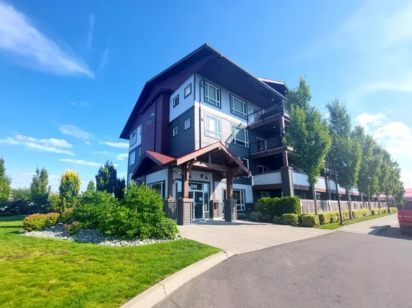 Tyee Apartments, 1299 Shoppers Row, Campbell River, BC V9W 2C7