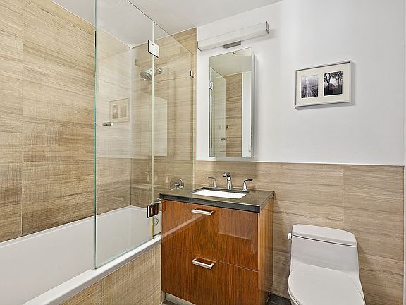 3rd image of 253 4th Ave Unit 4A