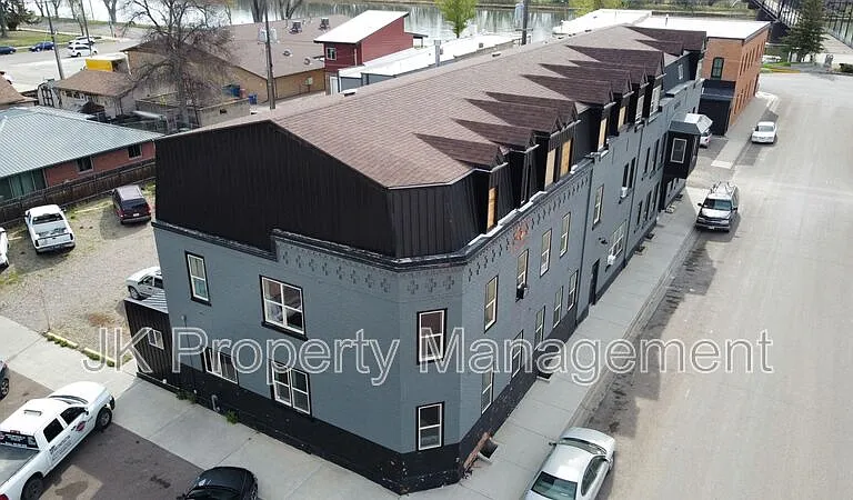 809 15th St #104 — Photo 15