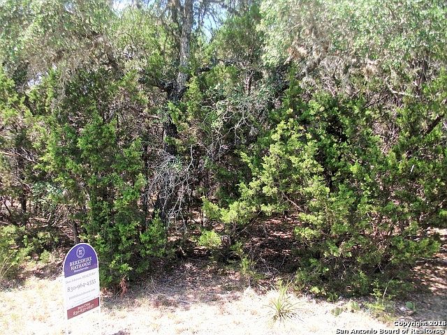 2nd image of 1201 Canyon Lake Dr