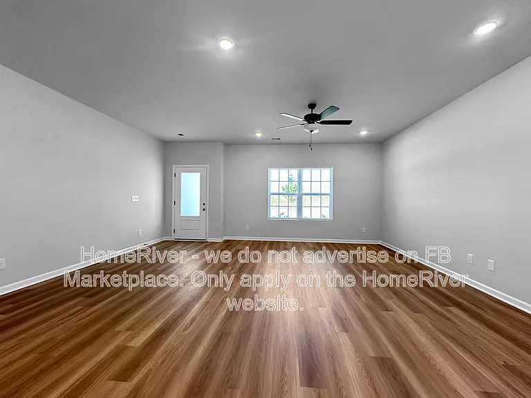 64 Foxton Pl — Photo 2