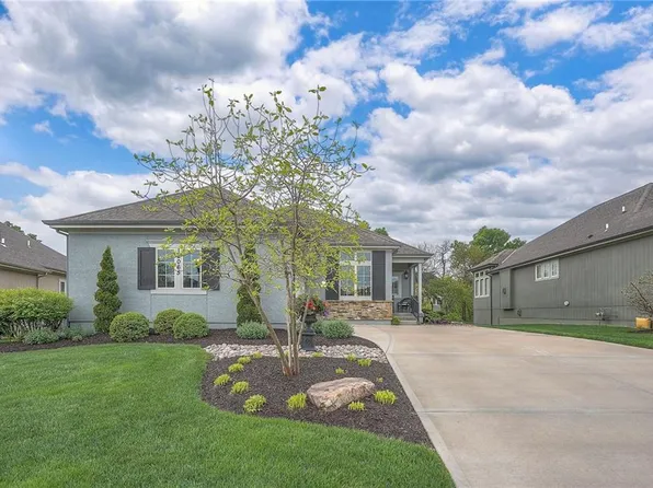 12065 W 138th Ct, Overland Park, KS 66221