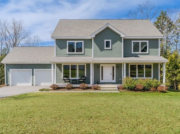 118 Lindenridge Rd, Amherst, MA 01002