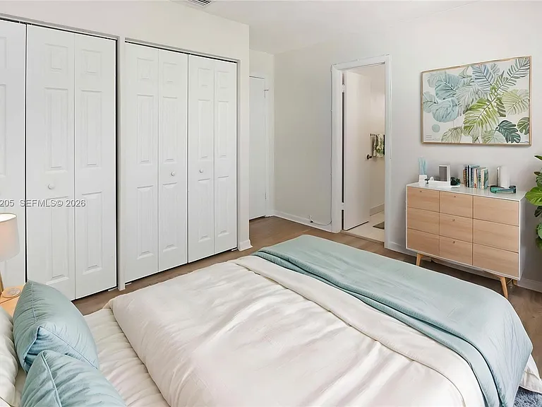 21208 Harbor Way #13713 — Photo 7