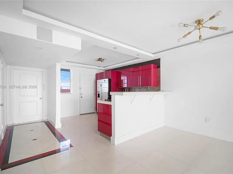 18601 NE 14th Ave #409 — Photo 9
