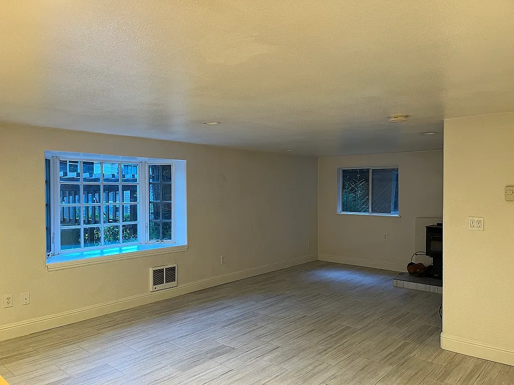2 bed, 840 sqft, $2,200 — Photo 4