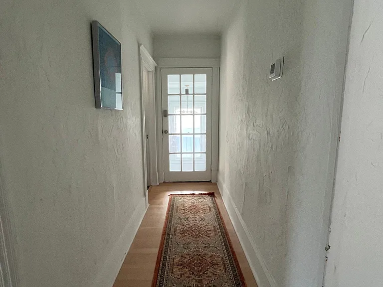 136 King St #B — Photo 21