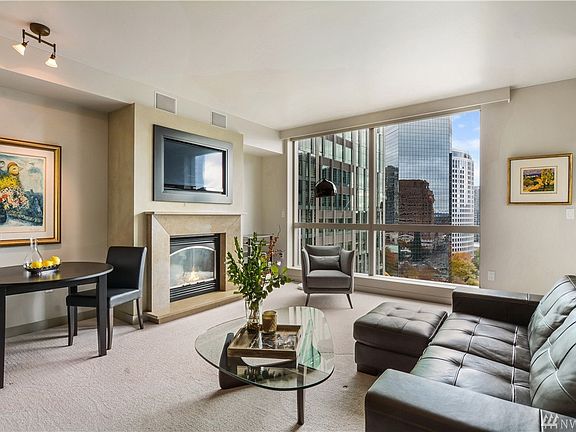 2nd image of 10650 NE 9th Pl Unit 1721