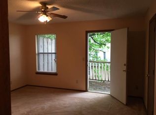 2433 N Brophy Ave, Fayetteville, AR 72703