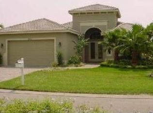 9141 One Putt Pl, Port Saint Lucie, FL 34986