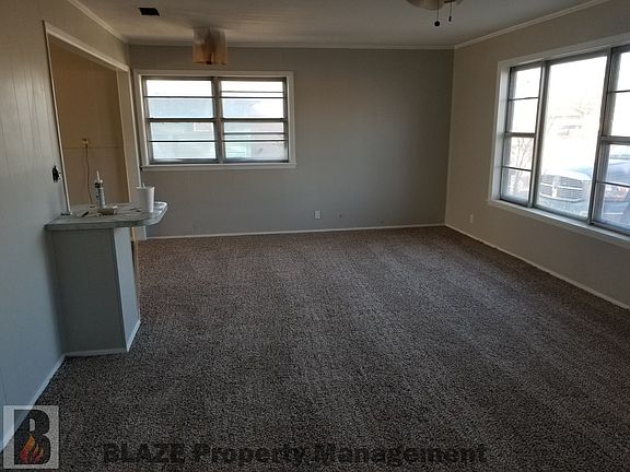 3rd image of 2720 S Seminole St
