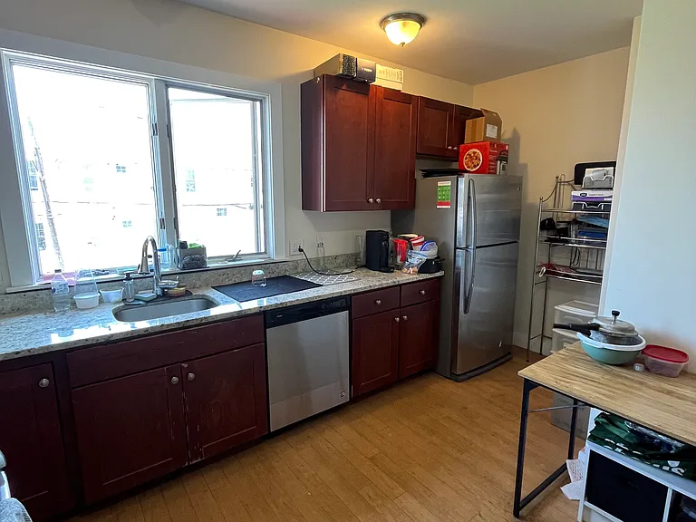 30 Elmira St #1 — Photo 13