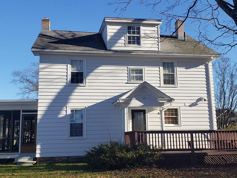 52 Newell Ave — Photo 13