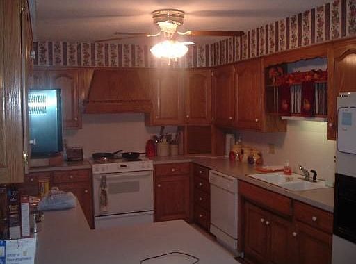 4th image of 623 Paige Blvd