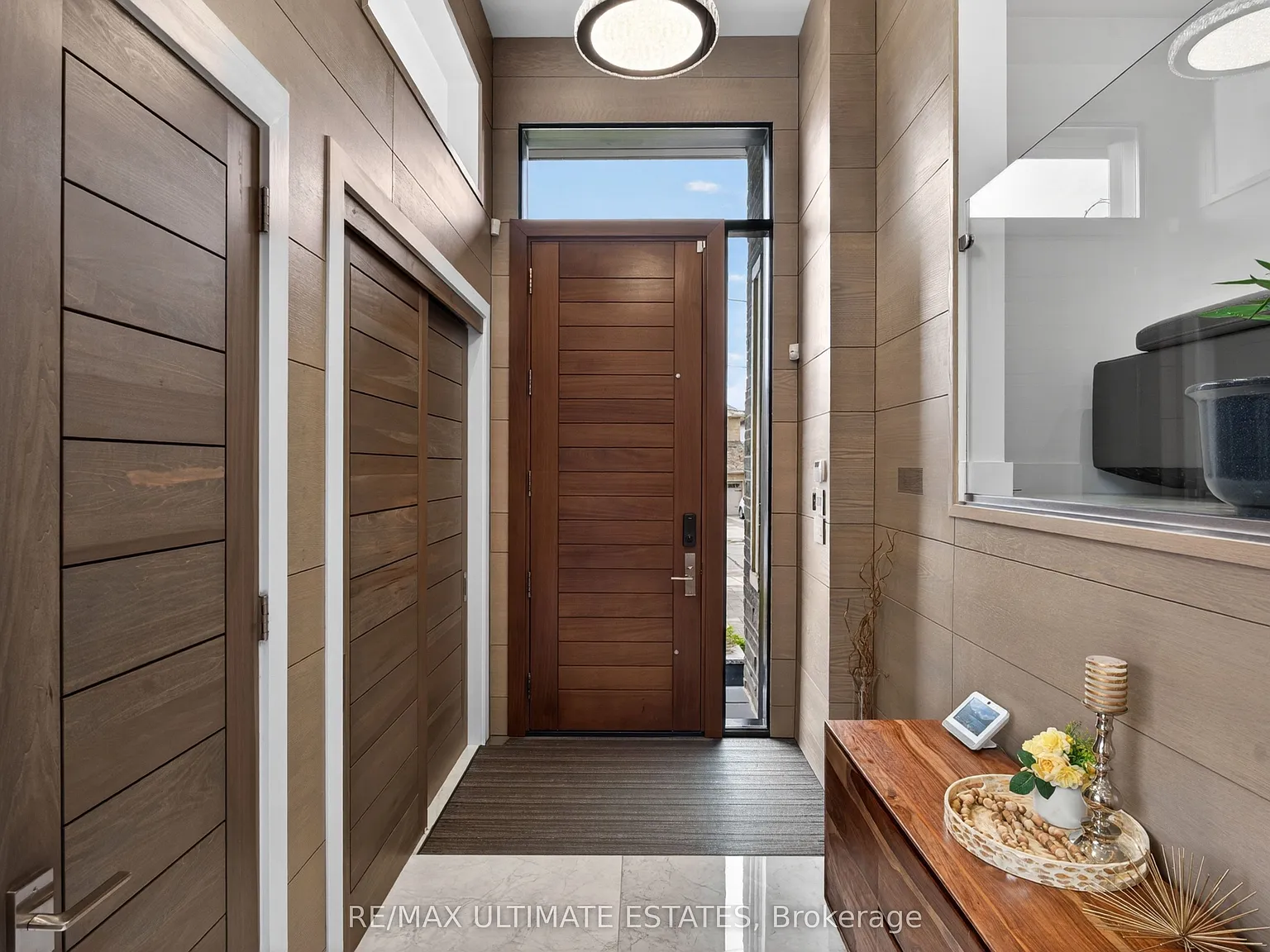 5 bed, $8,500 — Photo 3