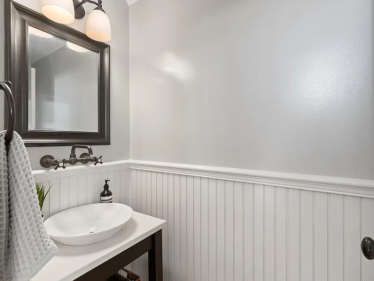 705 1/2 Goldenrod Ave — Photo 23