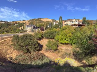 348 E Hidden Lake Dr, Bountiful, UT 84010