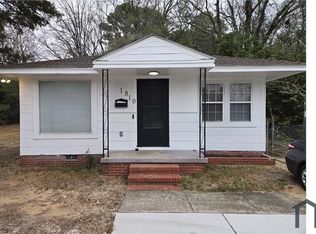 1810 Murchison Rd, Fayetteville, NC 28301