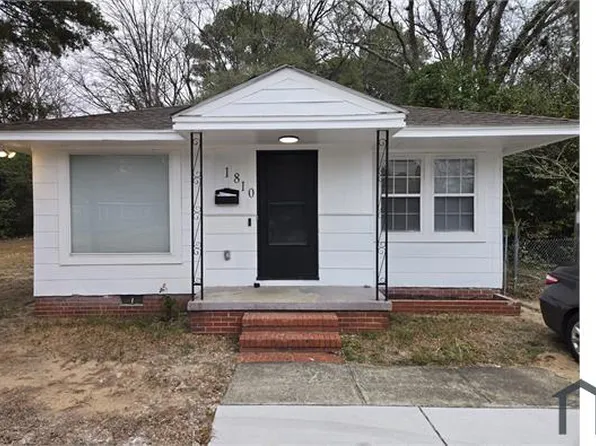 1810 Murchison Rd, Fayetteville, NC 28301