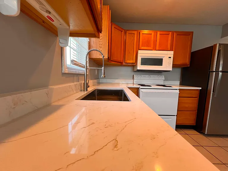 1701A Pleasant St — Photo 6