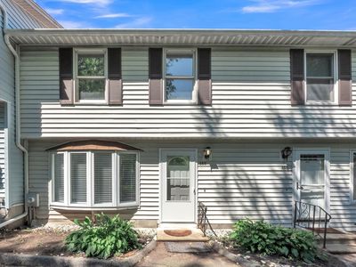 35 Genessee St APT E, Worcester, MA, 01603