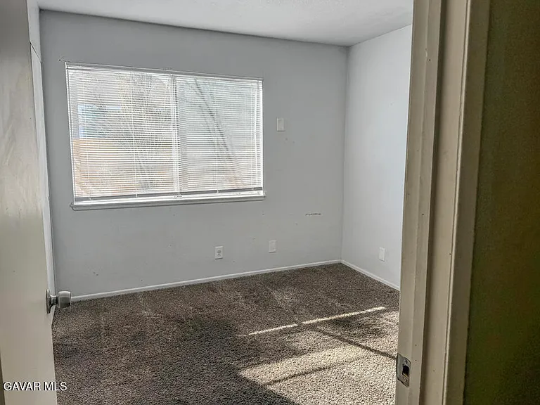 1253 Morven St — Photo 12