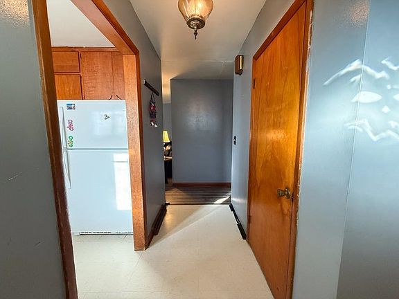 4th image of 1106 N Pierce St