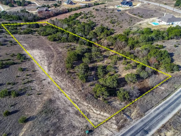 1004 Eagles Bluff Dr, Weatherford, TX 76087