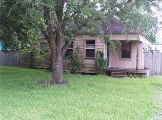 7134 Finch St, Houston, TX 77028