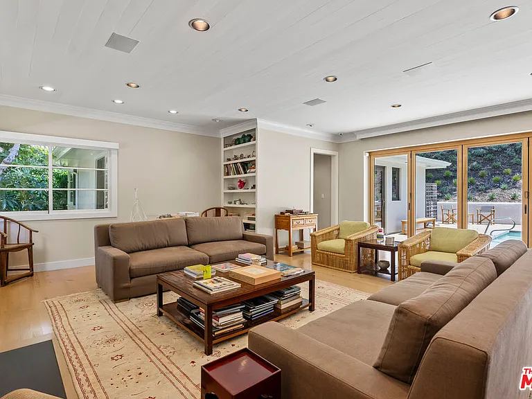 10630 Somma Way — Photo 3
