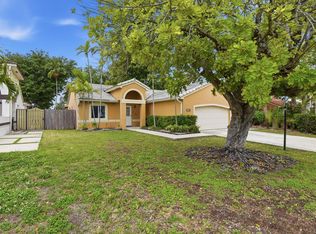 7350 SW 161st Pl, Miami, FL 33193
