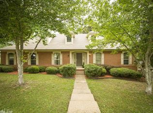 13621 Longtree Dr, Little Rock, AR 72223