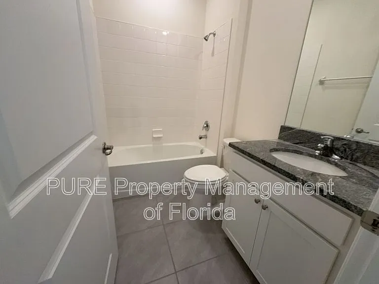 5416 NW 46th Lane Rd — Photo 35