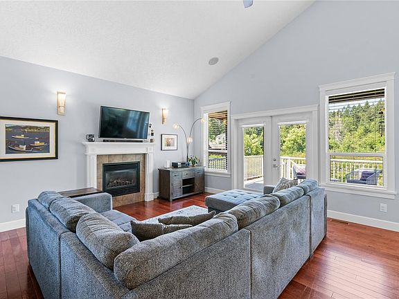 4th image of 931 Deloume Rd