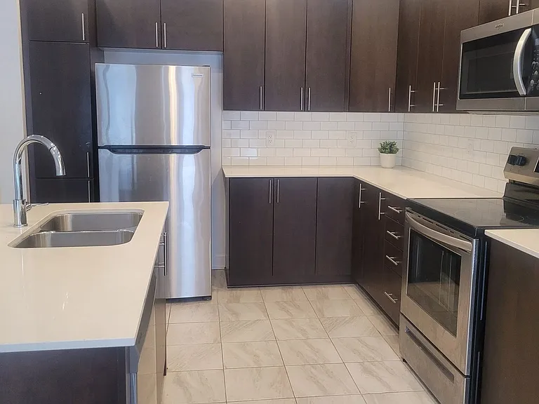 1026 Hydrangea Ave — Photo 7
