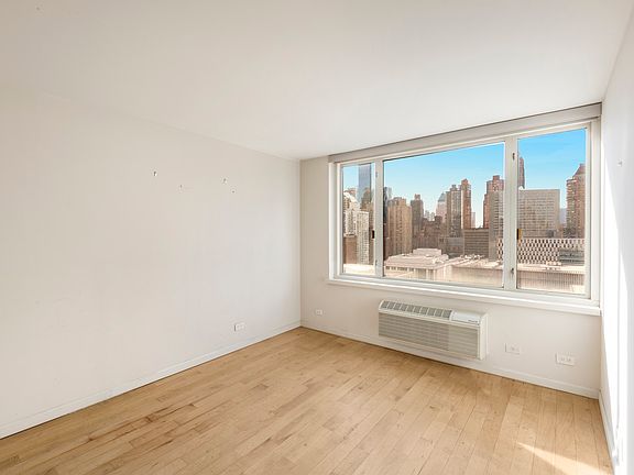 2nd image of 130 W 67th St APT 21C