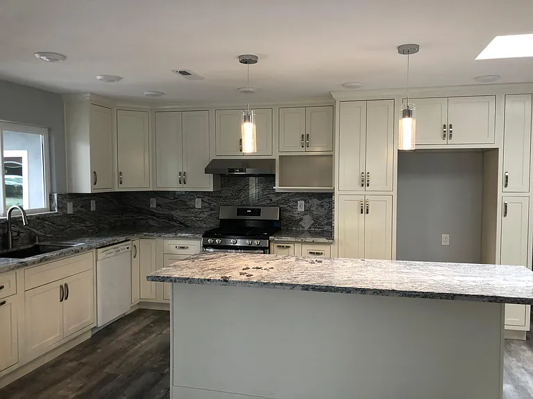 2553 Pilot Knob Dr — Photo 3