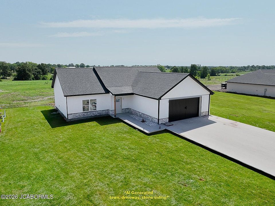 1st image of 794 Vine Dr