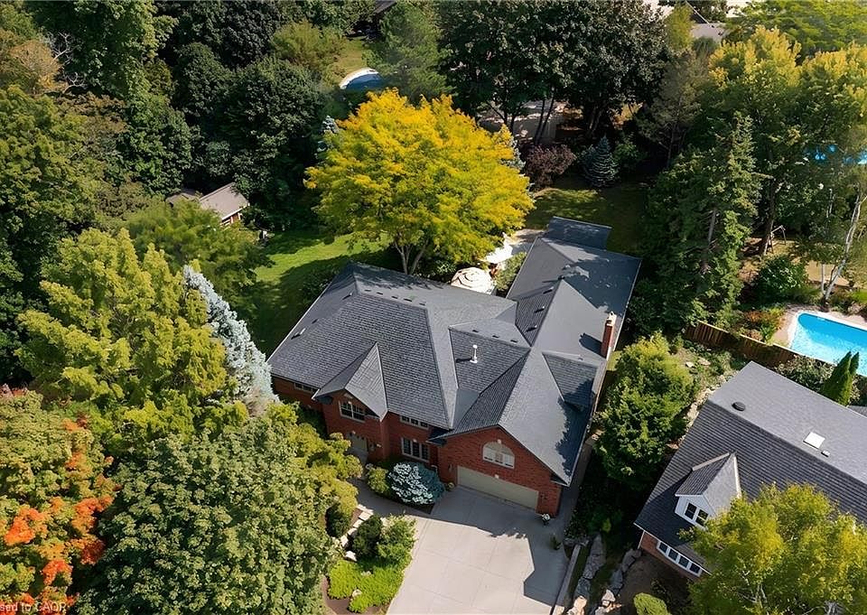 1st image of 373 Brookview Ct