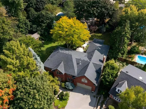 373 Brookview Ct, Ancaster, ON L9G 4E6